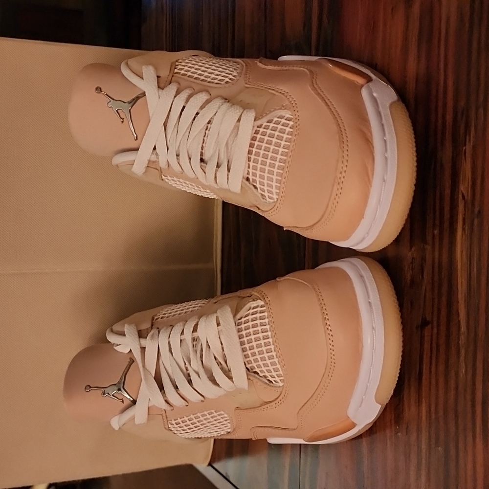 2021 Wmns Air Jordan 4 Retro 'Shimmer' size 8